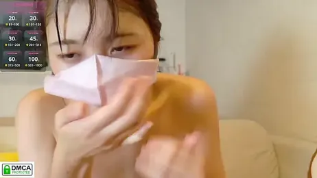 SUZU_ webcam stripchat model stream image