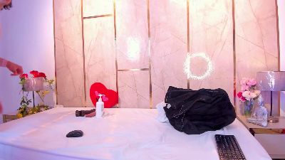 TylerBloom webcam model stream image