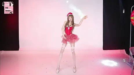 ACE-111 webcam stripchat model stream image