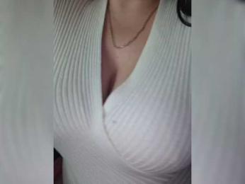 -Alice- webcam model stream image