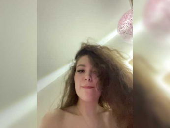 YourLadyyy webcam bongacams model stream image
