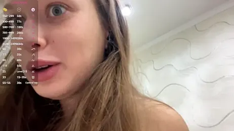 CharlynDini webcam model stream image
