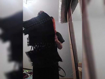 Hotredhead01 webcam model stream image