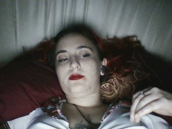 Hotredhead01 webcam model stream image