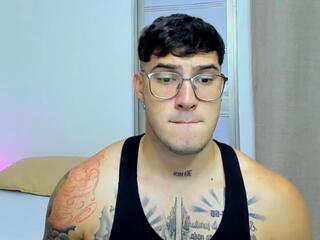 Niick Kollins webcam model stream image