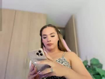 sophiehoney_ts webcam model stream image
