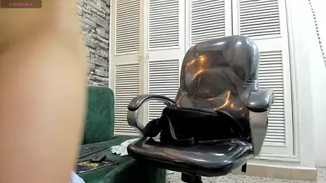 DamiBright webcam model stream image