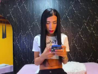 aria_millers_ webcam model stream image