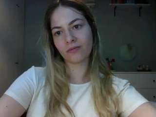 rosiejune webcam model stream image