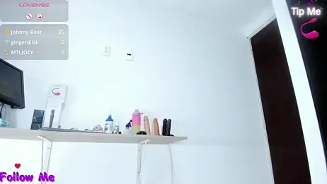 ElikoLanny_ webcam model stream image