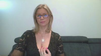 CindyLive webcam model stream image