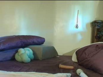 hidden_gold_milf webcam model stream image