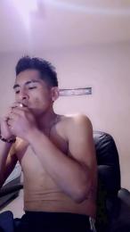 Leonroots webcam model stream image