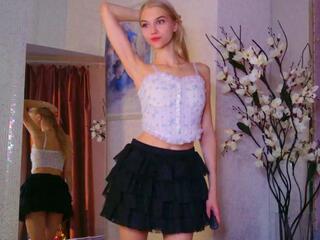 Chloe Lins webcam model stream image