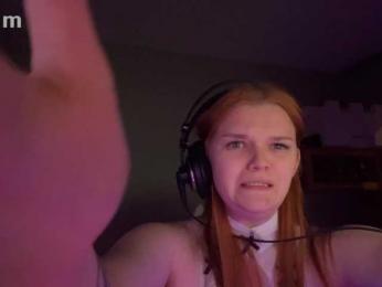 purple-hornet0 webcam model stream image