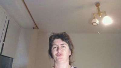 Charmella webcam model stream image