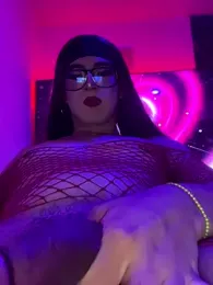 cami-rouxx webcam model stream image
