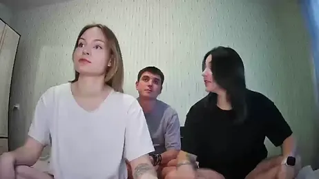 DivineTrio webcam model stream image