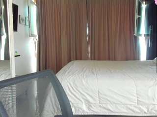 hotmia19 webcam model stream image