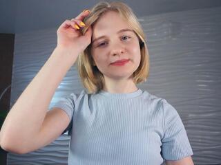 Gwen Heap webcam model stream image