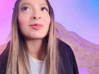 victoria-adams14 webcam model stream image