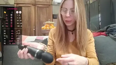 Lorna_h webcam model stream image