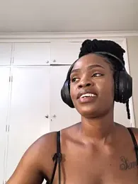 LuciousLips96 webcam model stream image