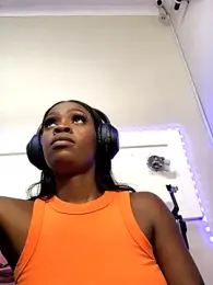 LuciousLips96 webcam model stream image