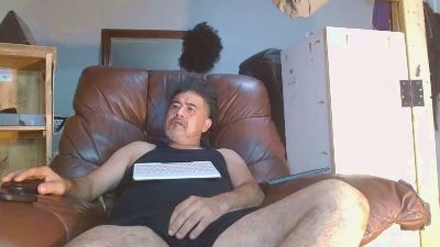 HughJanis webcam model stream image