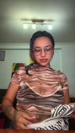 Latinaakita4 webcam model stream image