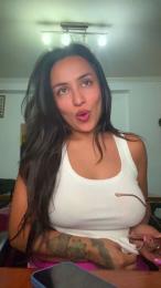 Latinaakita4 webcam model stream image