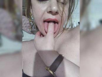 Good-woman webcam model stream image