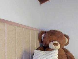 Chloe Bonnet webcam model stream image