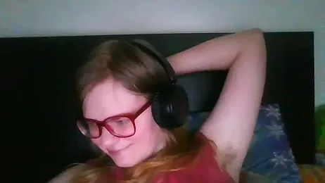 Moonolighta webcam model stream image