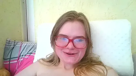 Moonolighta webcam model stream image