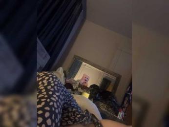 JullietteLatte webcam bongacams model stream image