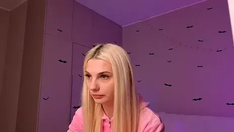 LoveLuna_ webcam model stream image