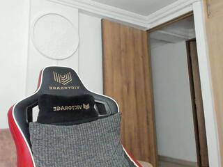 Magnus Wolf webcam model stream image