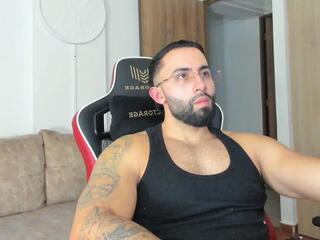 Magnus Wolf webcam model stream image