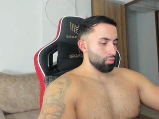 Magnus Wolf webcam model stream image