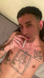 Juicytatts webcam model stream image