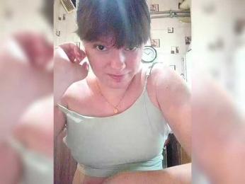 Milashka231 webcam model stream image