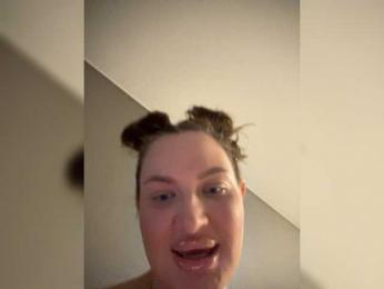 Mollekiss webcam bongacams model stream image