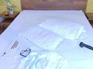 bootyliciousss webcam model stream image