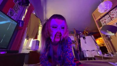 SpacerWoman webcam model stream image
