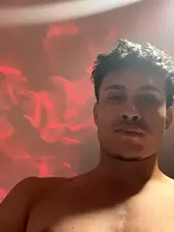 adgymwear1 webcam model stream image