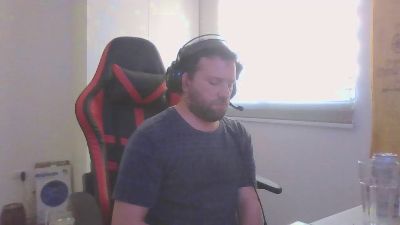 Giingz22 webcam model stream image