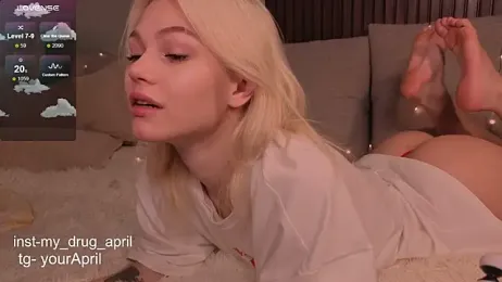 MyApril webcam model stream image