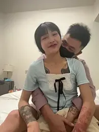 Yiqing8123 webcam model stream image