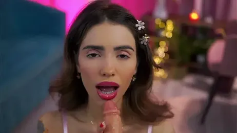 TheAyana webcam model stream image